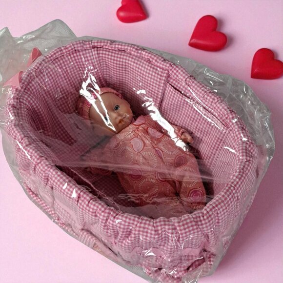 Penelope Peapod Baby Doll in Bassinet- Brand New Unopened With Tags- Collectable - Picture 8 of 14